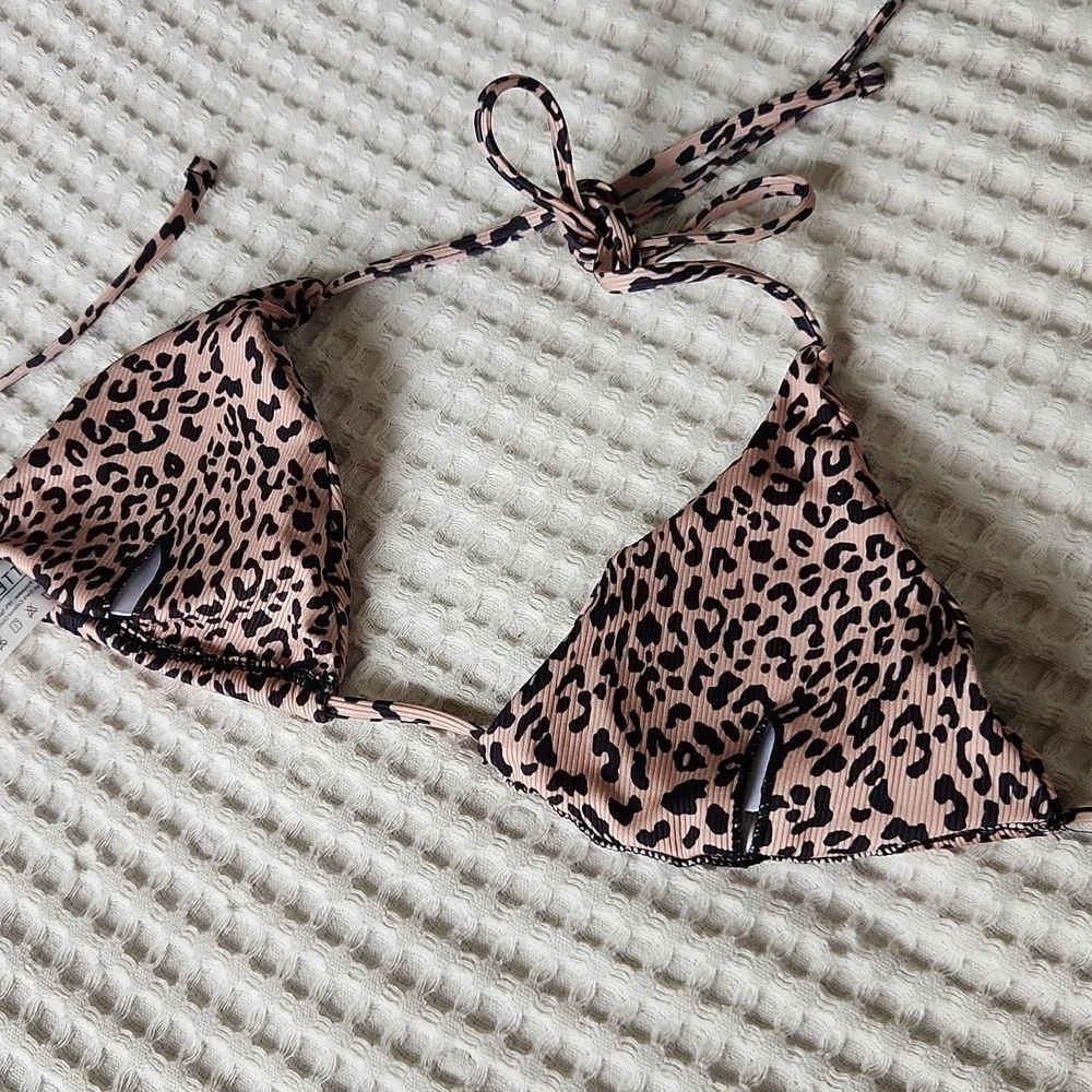 Bikini animal print top beach vacation